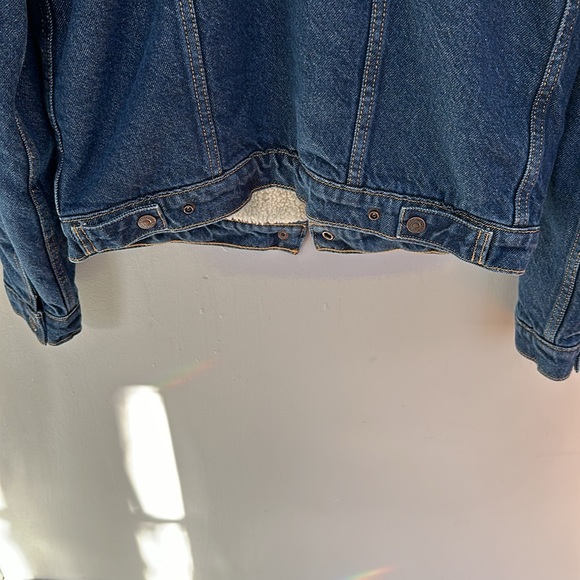 Levi’s Original Sherpa trucker jacket - Picture 7 of 11